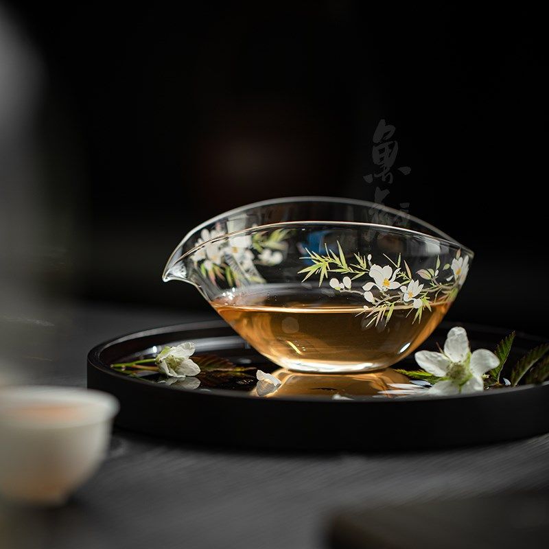 鱼戏手工贴花耐热玻璃公道杯透明加厚家用公杯泡茶匀杯分茶器茶海