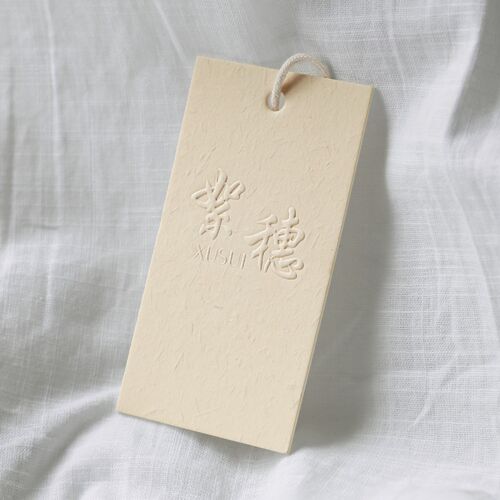 特种纸吊牌定做复古草香纸深凹凸工艺吊牌文艺范优雅大气简洁服装