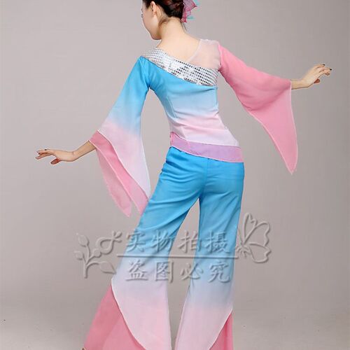 新款江南雨 风酥雨忆演出服扇子舞秧歌服古典舞蹈服装 伞舞表演服