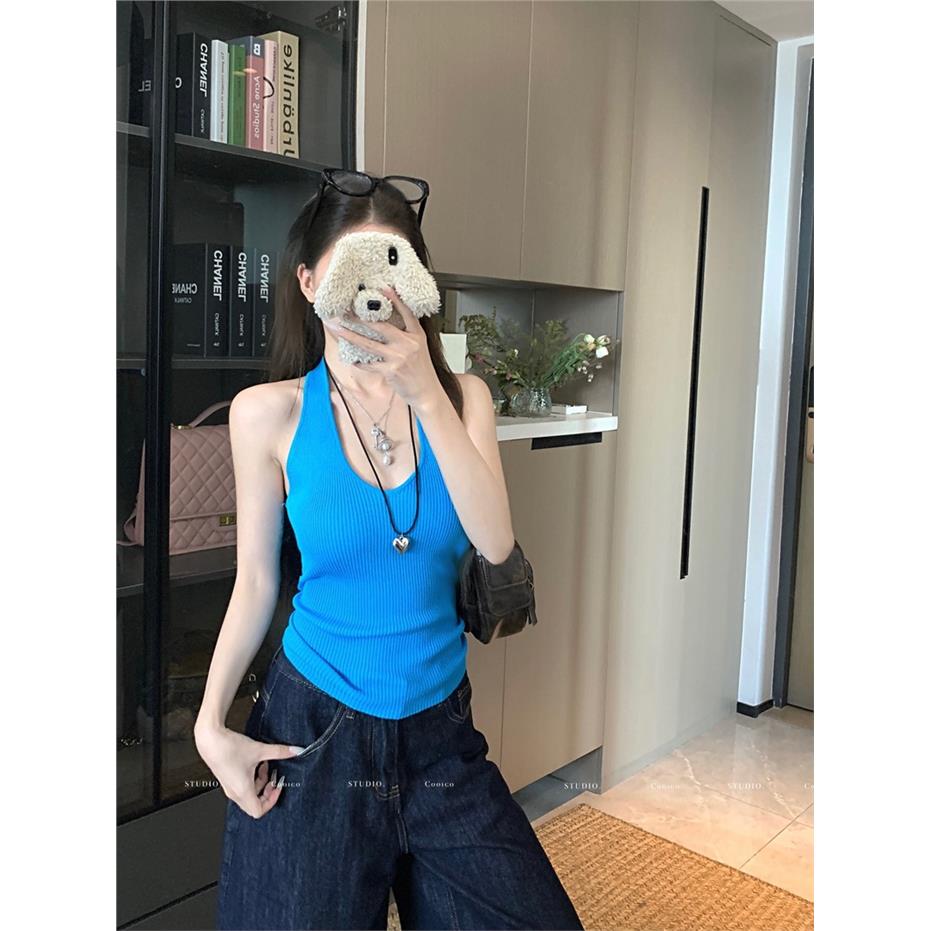 纯欲辣妹蓝色v领露背挂脖