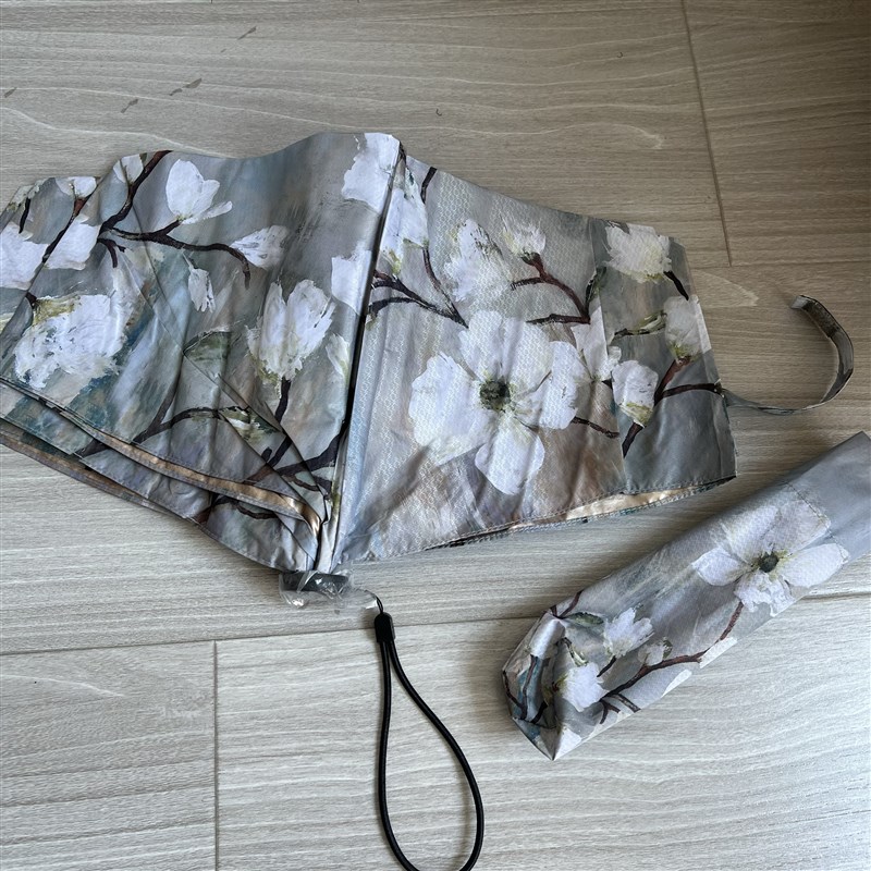 三折超细超轻碳纤防风晴雨两用伞