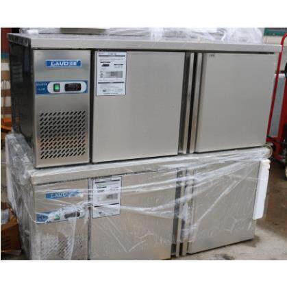 凯利风冷冷藏1800*700*800商用厨房操作台平面冰箱ZB0.4L2LD