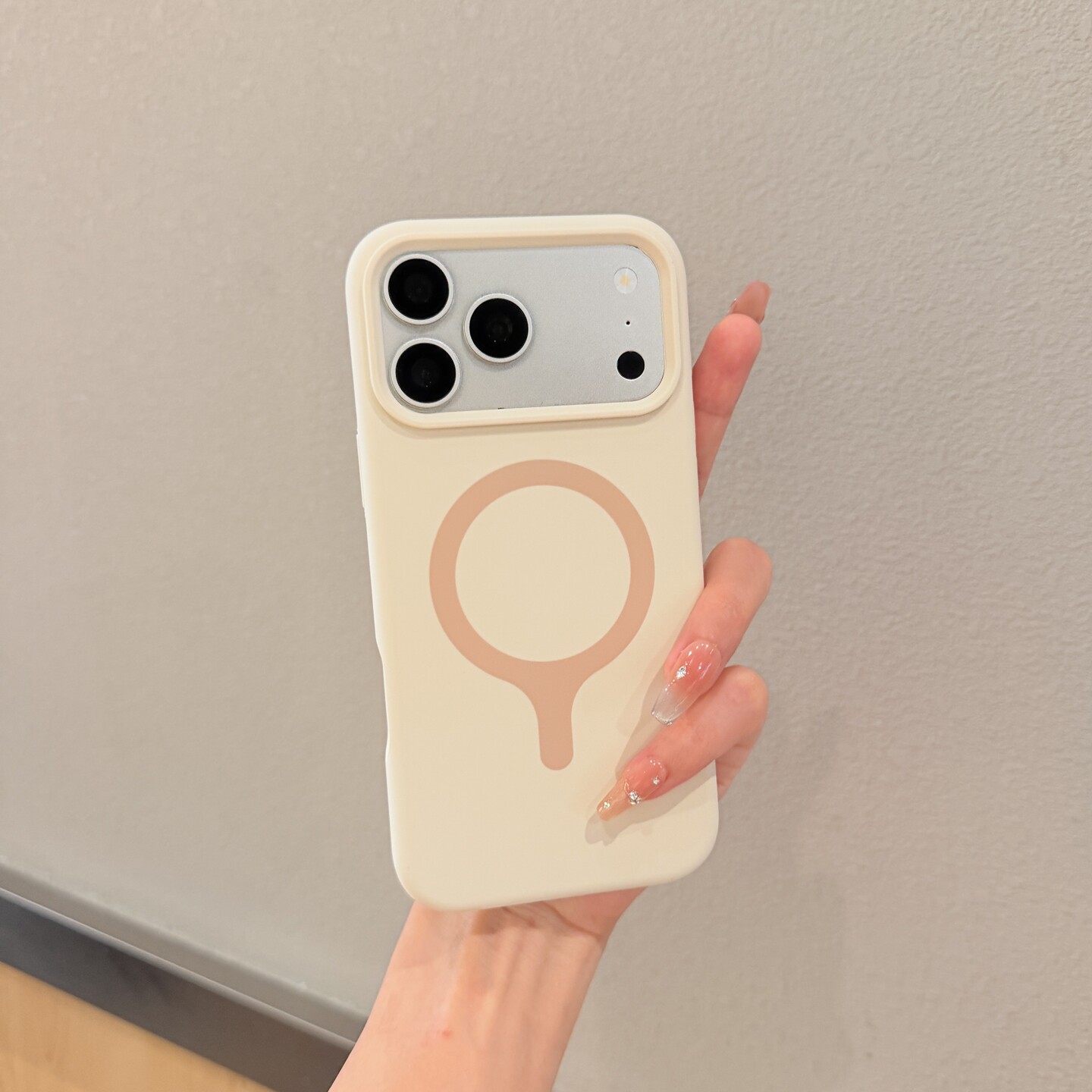 ins多巴胺古董白适用iPhone17手机壳磁吸16pro苹果1