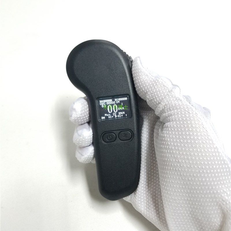 2.4G四轮电动滑板遥控器 带萤幕新款双向通讯控制器含童锁设计