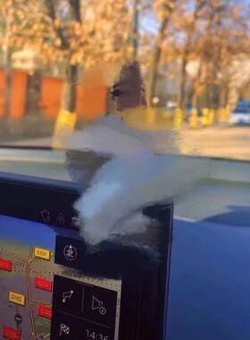 新款喝咖啡的李白摆件中控台副驾驶装饰高颜值个性手办居家小摆件