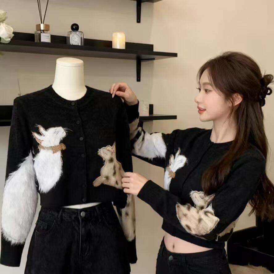 韩版可爱卡通动物图案针织开衫女秋冬新款黑色设计感毛衣外套上衣