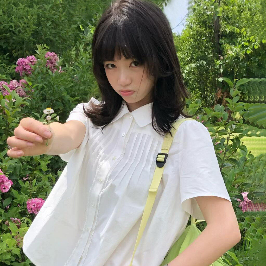 日系文艺风白色短袖衬衫