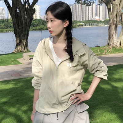 户外山系连帽薄防晒衣外