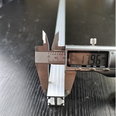 治具常用18*18铝挤型材料单根1米长现货疯狂促销(19.99元/米)含税