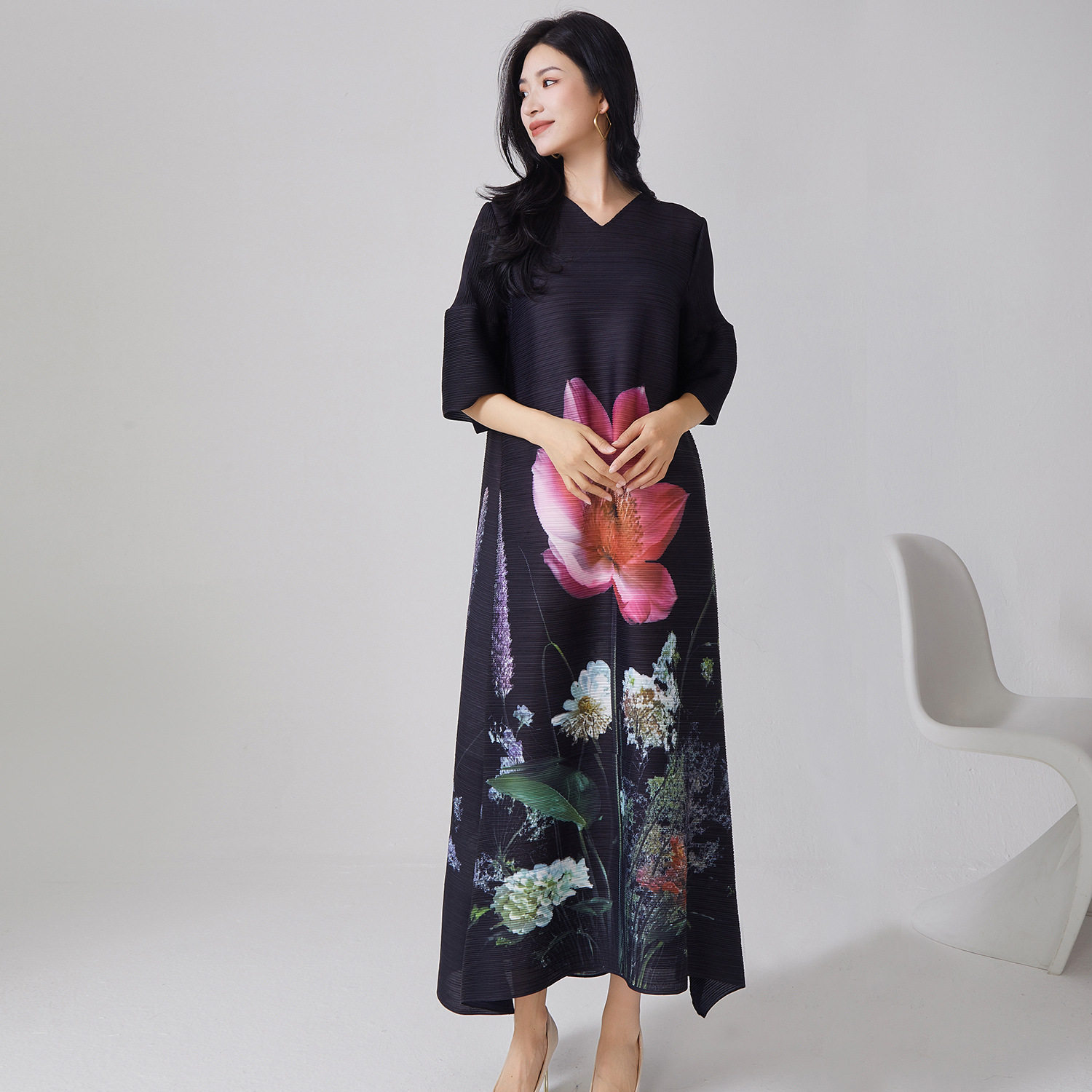 连衣裙女春夏高级感大码女装复古印花喇叭袖中年气质百搭长裙