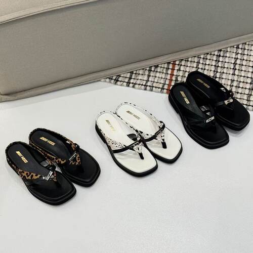 H55女鞋姐感夹脚拖2026夏季新款平底舒适百搭度假风夹脚凉拖鞋