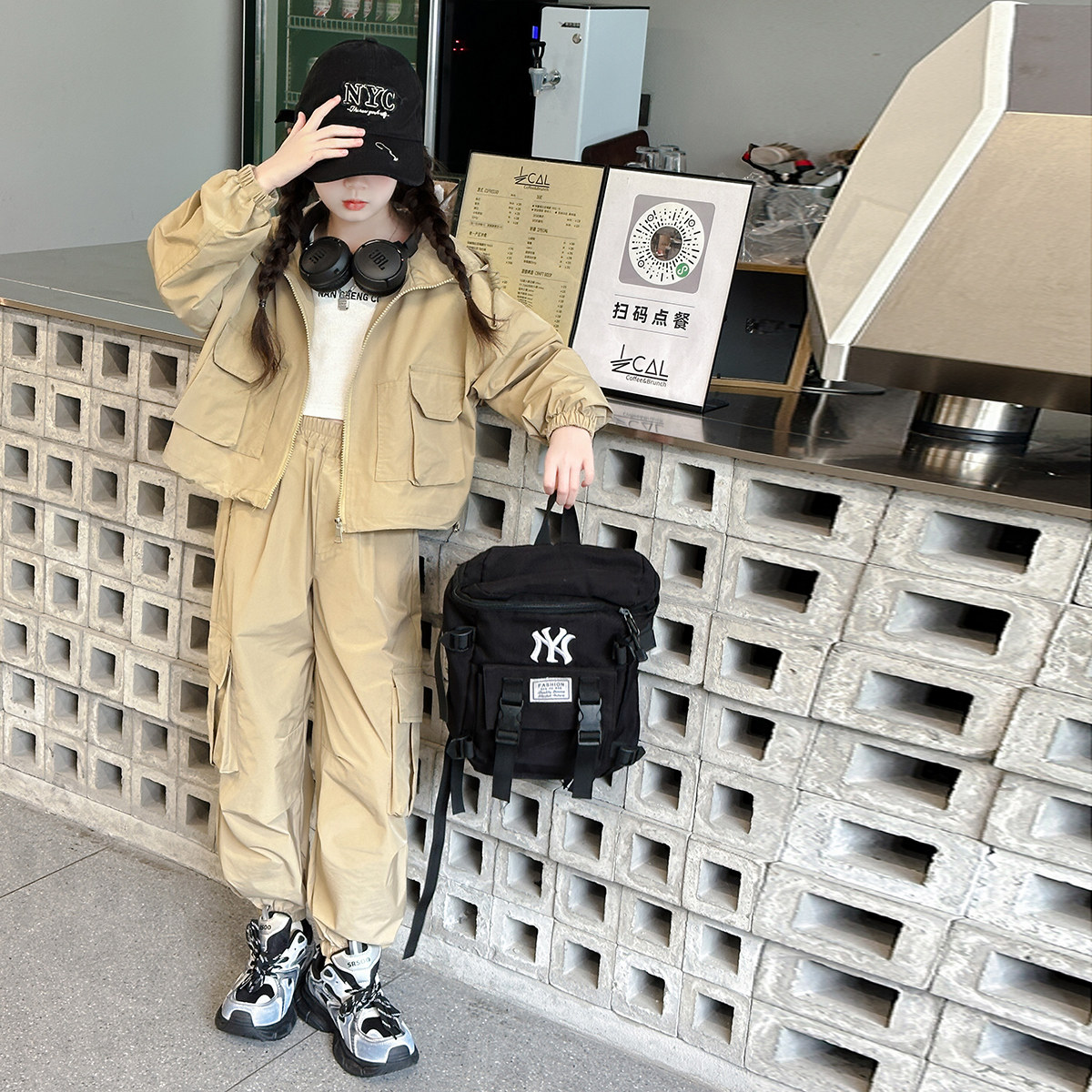 女童秋装套装2024新款儿童时髦连帽外套中大童宽松工装裤两件套潮