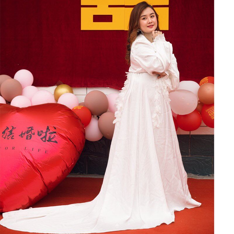 大码晨袍女新娘高级感小众出门轻婚纱拍照胖MM订婚礼服裙2025新款