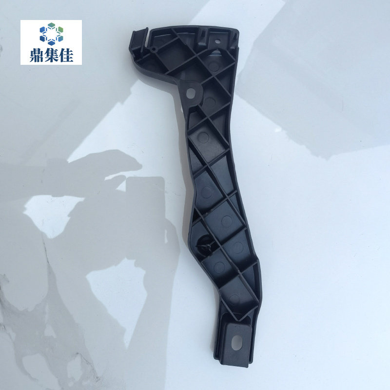 适配老款奥迪A4B7 前杠吊耳 前杠挂耳 前杠支架支撑架 前杠导向槽