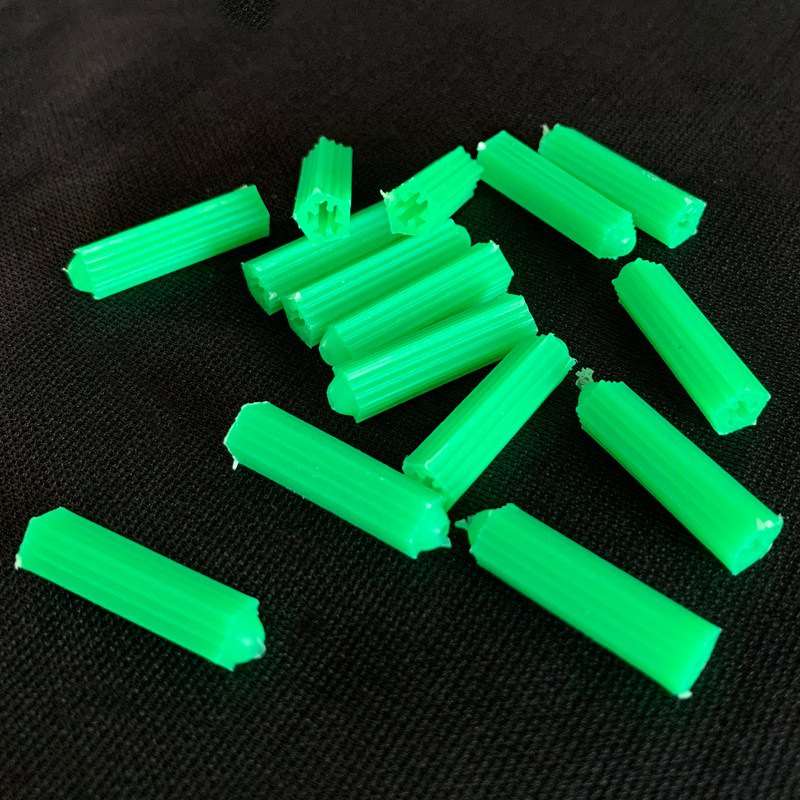 绿色膨胀管/塑料膨胀螺丝 膨胀胶塞胶粒 6MM 8MM  500 1000个/包