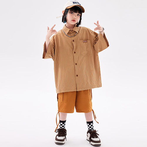 2026新款街舞儿童潮服夏季hiphop套装男童日系衬衫女童演出