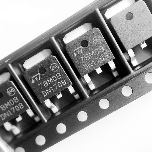 全新 L78M08CDT 78M08 贴片TO252 8V 0.5A 三端稳压器(50只)