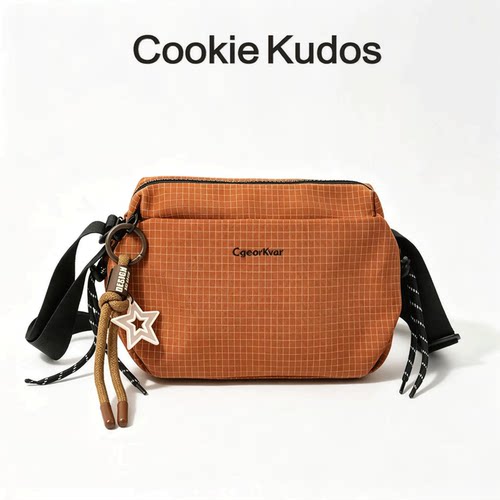 CookieKudos格纹轻量斜挎胸包
