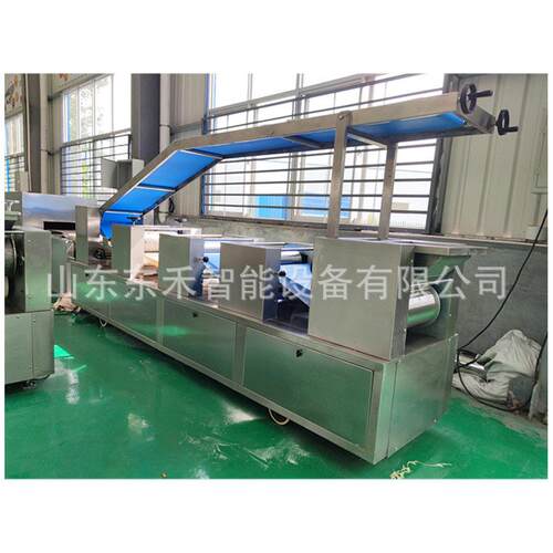 厂家直销全自动夹心饼干机 薄饼夹心机 多功能饼干机械设备