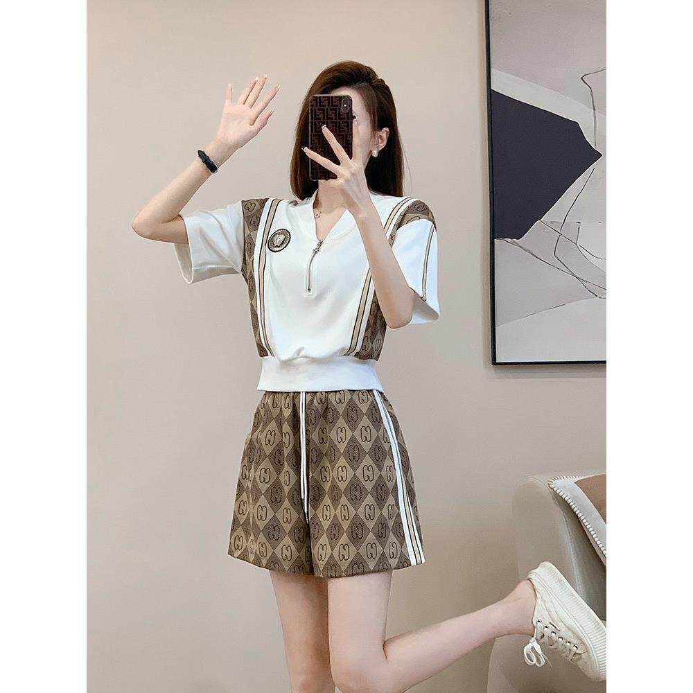 套装女夏季新款网红运动服运动小个子宽松短袖五分裤时髦两件套潮