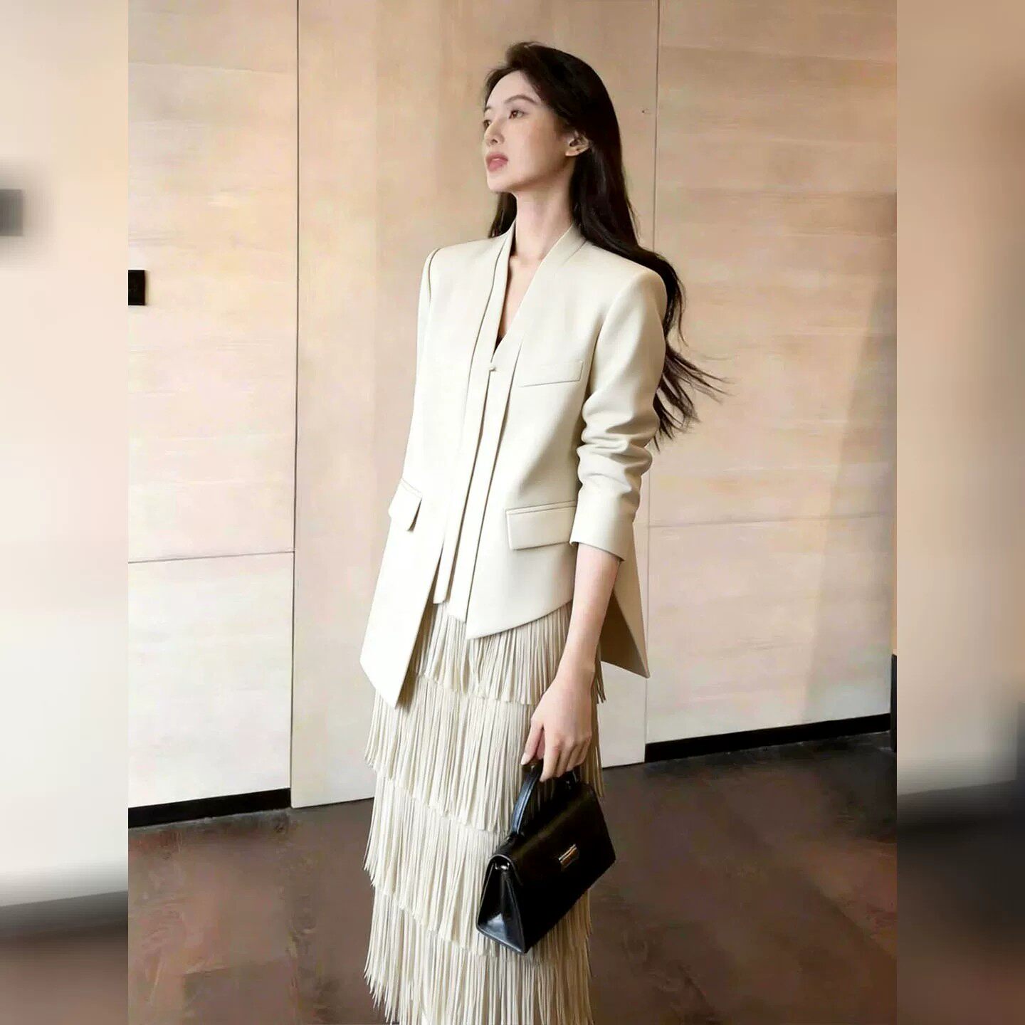 巨好看轻熟西装外套流苏半身裙两件套女2026春季新款通勤高级套装