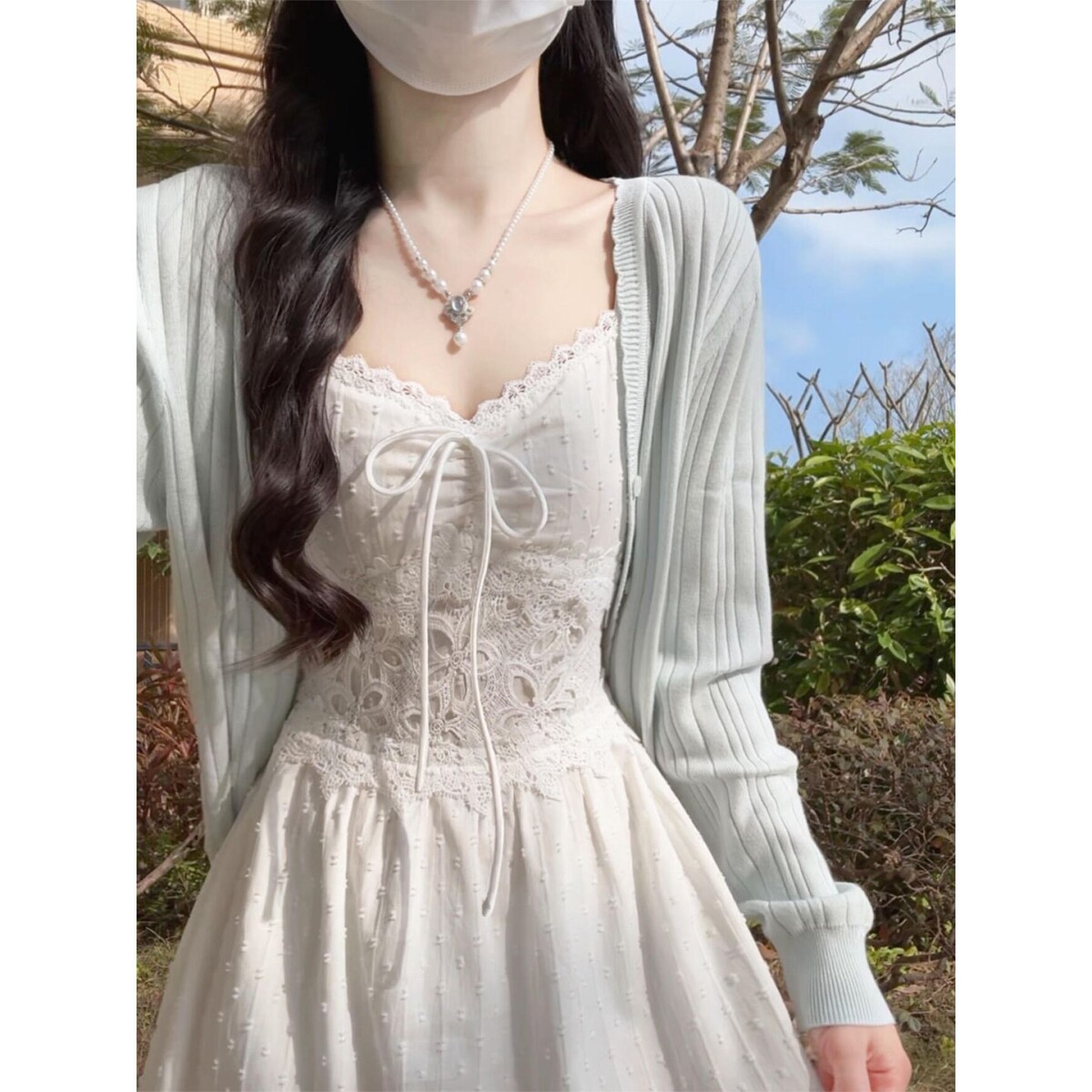 法式气质白色吊带连衣裙女早春2026新款巨好看穿搭一整套长裙套装