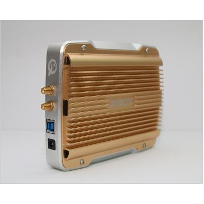 DSG-U200+USB便携式多制式数字信号源兼容数字电视标准