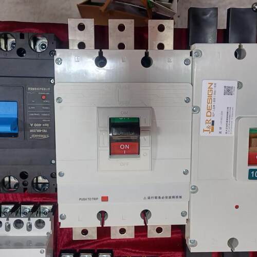 隆顶电气1.14KV断路器空气开关800V塑壳断路器1140V1600AMCCB