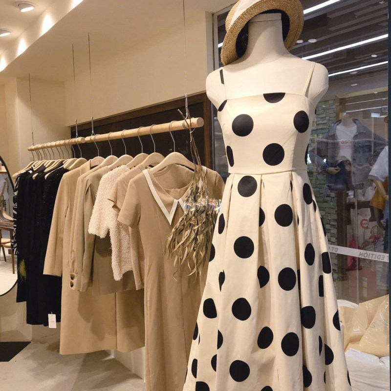 服装店挂衣杆童装店陈列货架实木吊顶悬挂衣杆女装吊架挂杆展示架