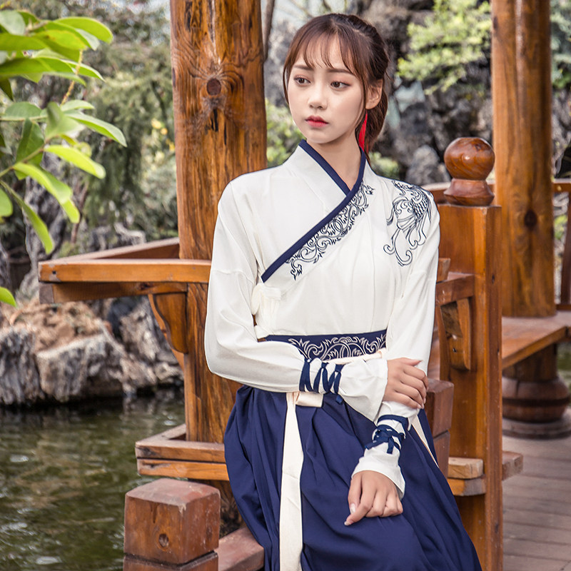 武侠风凤歌鸾汉服女改良版春秋长裙古装中国风套装学生古风日常装