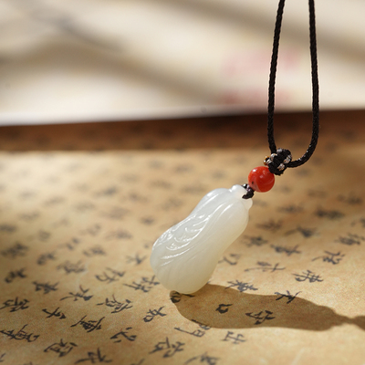 鑫浩矿业天然和田玉白菜吊坠