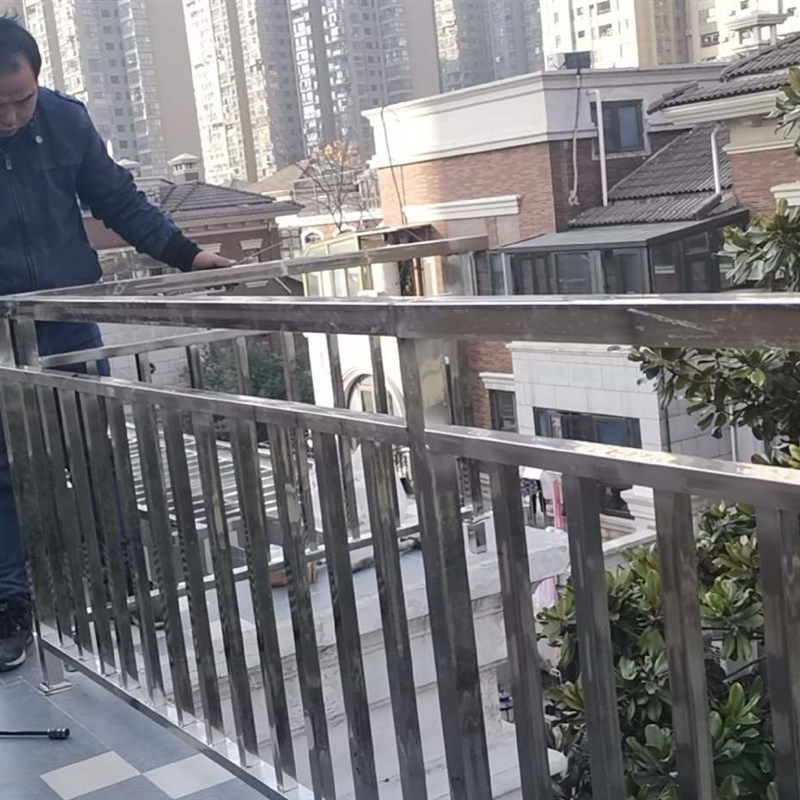 武汉定做彩钢不锈钢雨棚耐力板玻璃窗钢结构阳光房搭棚子盖顶门窗