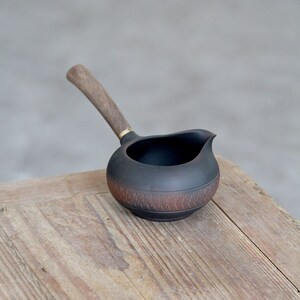 建水紫陶公道杯曾宪锋跳刀陶瓷功夫茶具木柄侧把公道杯匀杯分茶器