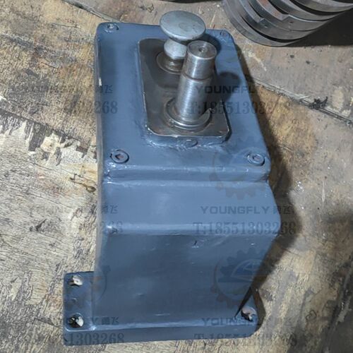 沈阳一机 天水星火CW61100B CW61100E车床尾座进给摇轮盒体总成