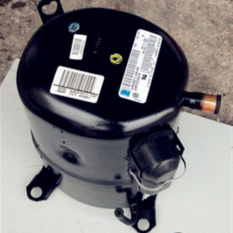 原装冷库泰康制冷压缩机KULTHORN AE4440Y. SR.THORN AW2495Z-9.