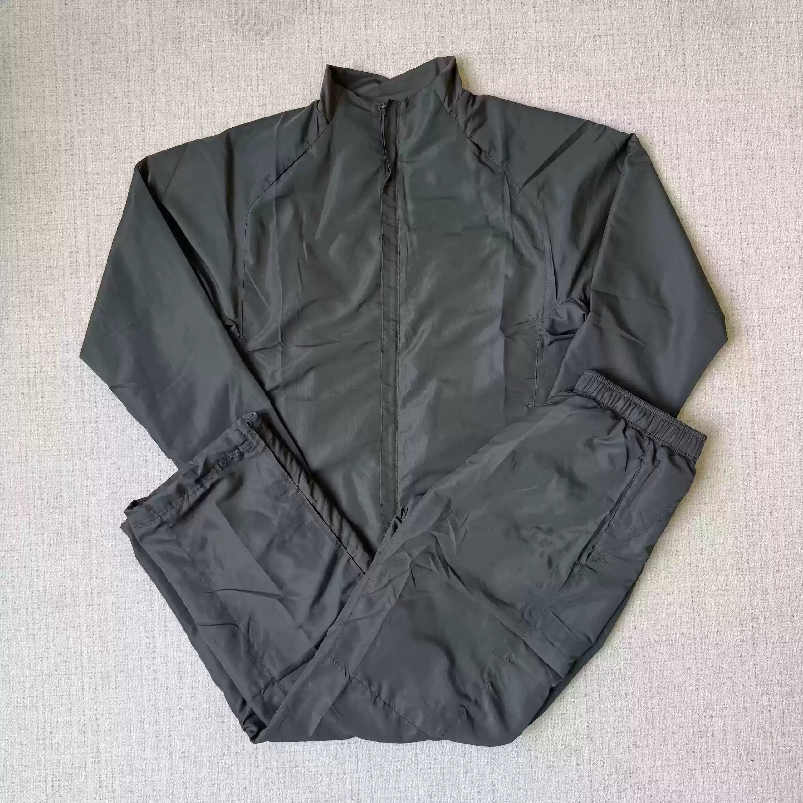 thumbnail for Light gray suit