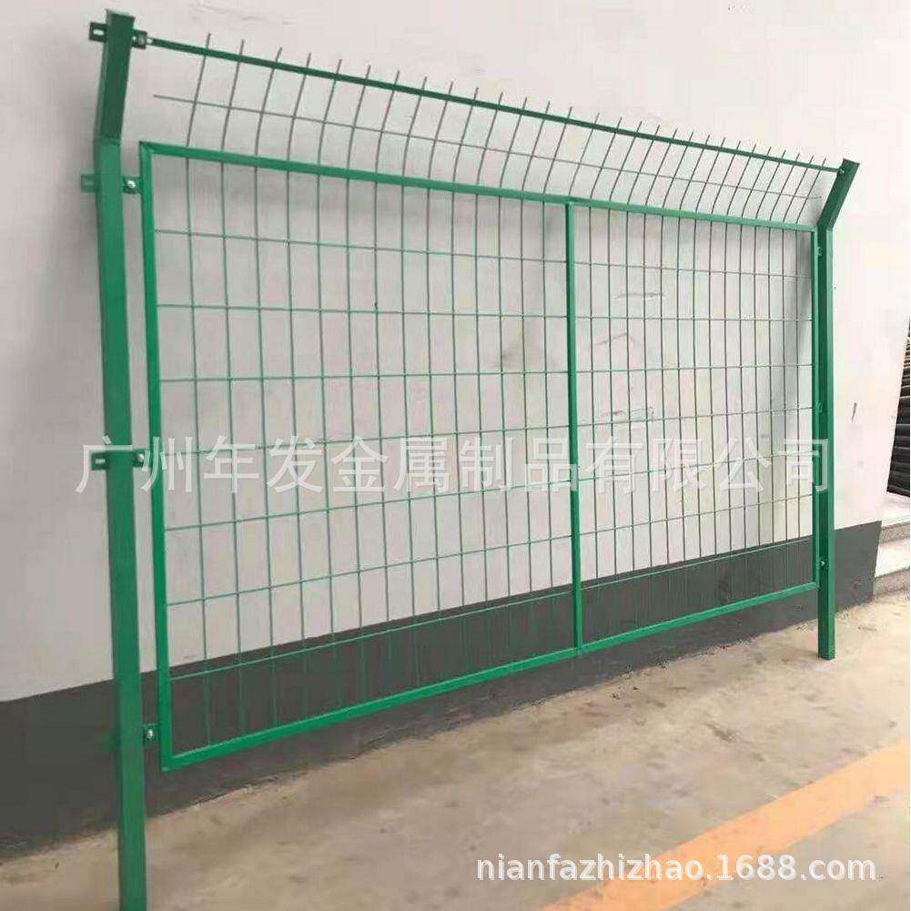 现货双边丝护栏网高速公路隔离围护框架护栏网马路绿色护栏围栏