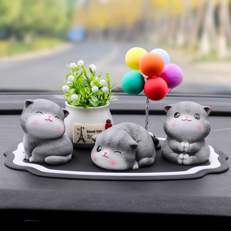 汽车小猫摆件创意个性男女车内饰品装饰品网红车载可爱公仔招财猫