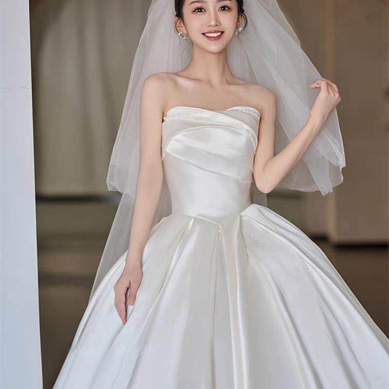 抹缎面轻主婚纱新款2023新娘高级质感法式秋拖尾礼服小个子出门纱