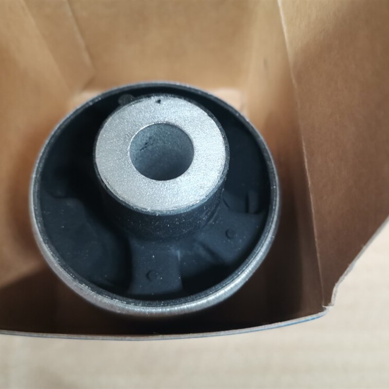 伦福德【猫头鹰】适用宝马3系5系X123456系直臂弯摆臂球头衬套胶