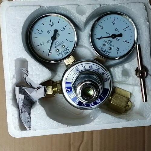 上海三友仪器厂二氧化碳减压器