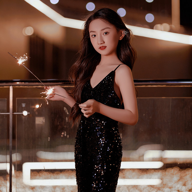 高级感女童晚礼服轻奢小众高端鱼尾裙儿童主持人走秀钢琴演出服秋