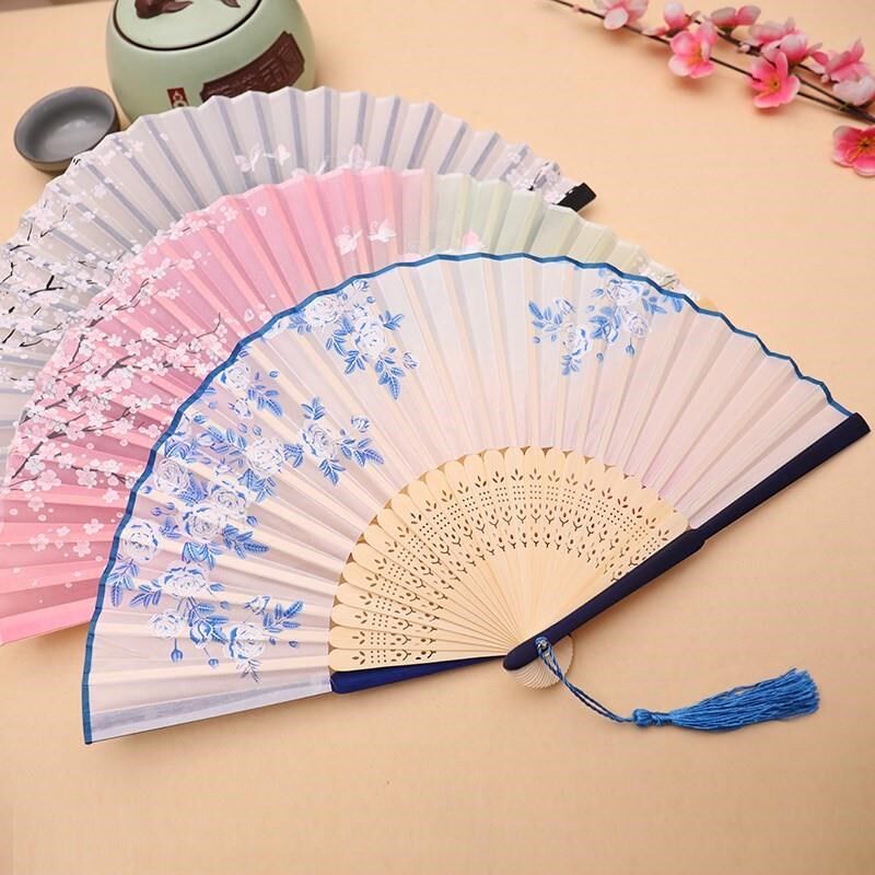 可折叠小孩子儿童扇子古风公主女童女扇子舞蹈个普通好看女孩女图片