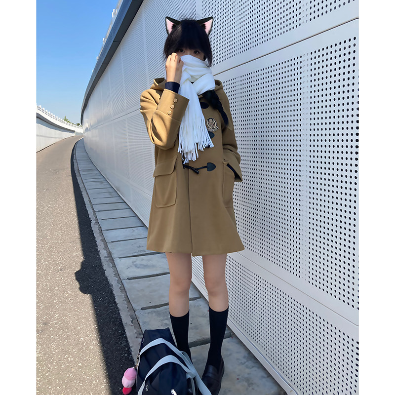 东京岁时记jk毛呢外套女小个子2023新款秋冬帽子牛角扣夹棉呢大衣