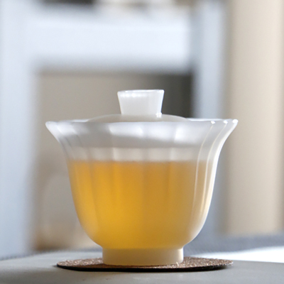 闲梦江南 琉璃盖碗葵口菱花白玉透明色功夫茶具人文茶席古法工艺