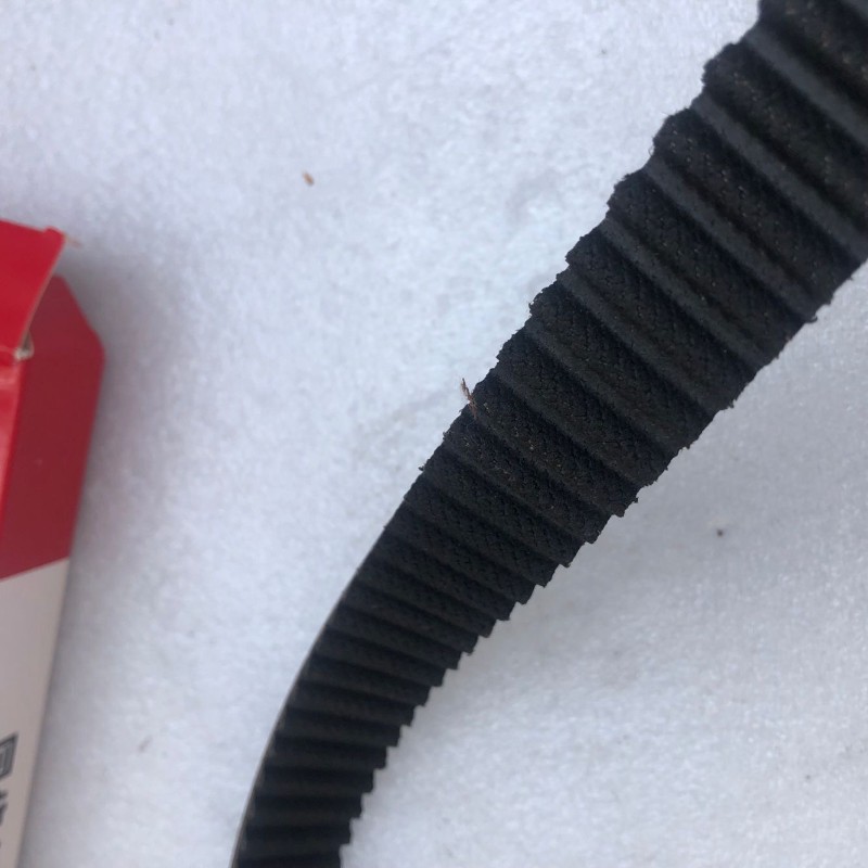 适用雪佛兰科鲁兹正时皮带 景程君威凯越乐风乐骋英朗1.6 1.8盖茨