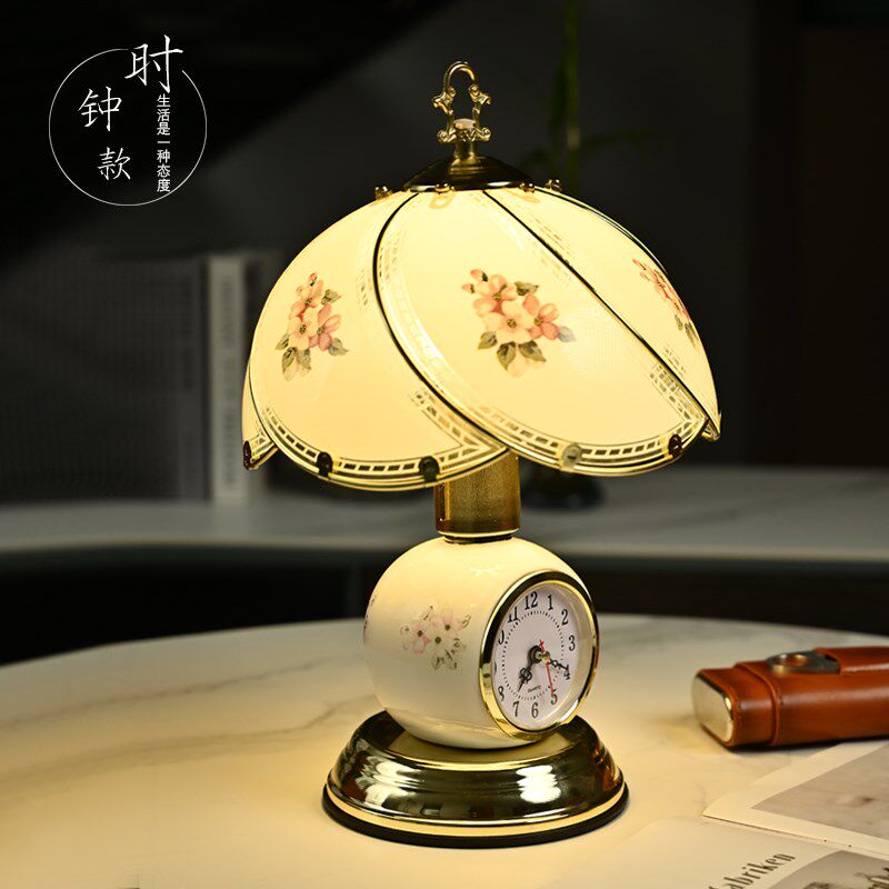 床头台灯欧式玻璃灯罩陶瓷灯体带静音钟表护眼灯高端高级轻奢台灯