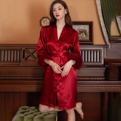 睡衣女法式羽毛晨袍女新娘高级感伴娘拍照闺蜜团粉色小个子伴娘服