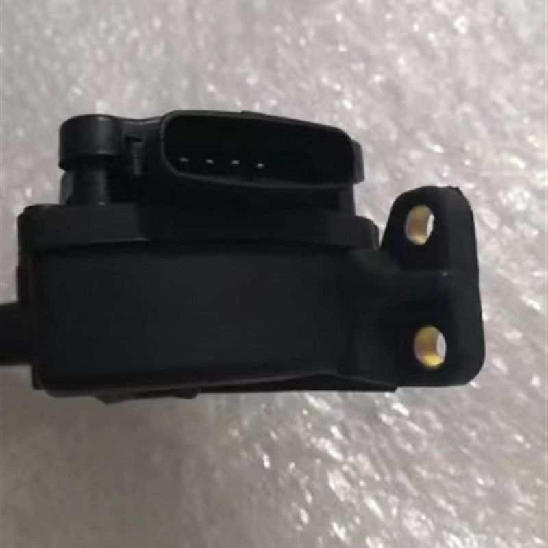 配金彭D70S70S7V8加速脚踏板脚踩加速器金鹏油门踏板电动汽车配件