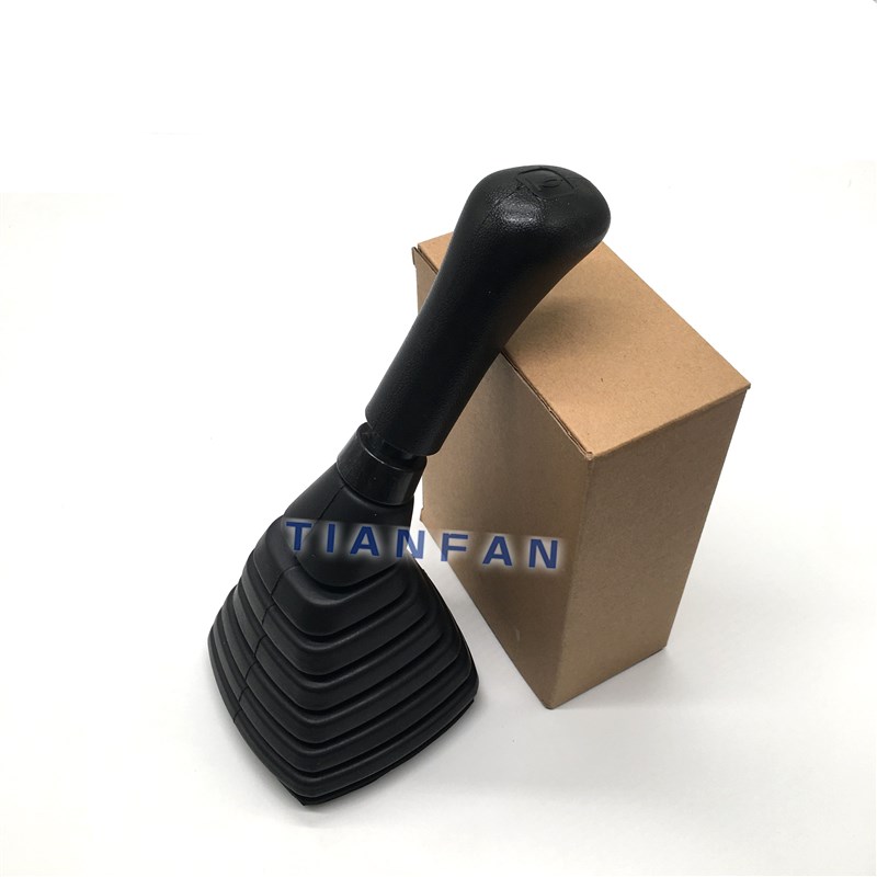 挖掘机配件 新源轮挖XY75W-8操纵杆手柄胶 防尘套 握手胶套图片